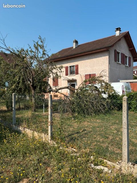 Maison 6 pièces 130 m² · à Ville-la-Grand · 130 m² · 690 000 €