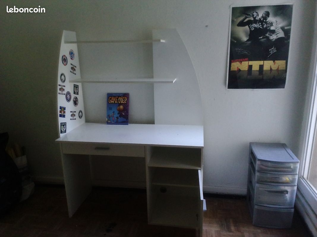 Bureau blanc avec rangement bon état (image 5)