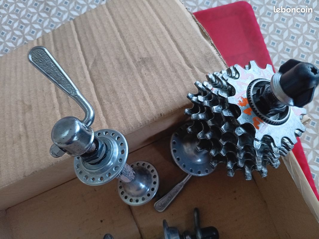 NOS Moyeux SPIDEL MAILLARD 700 old bike