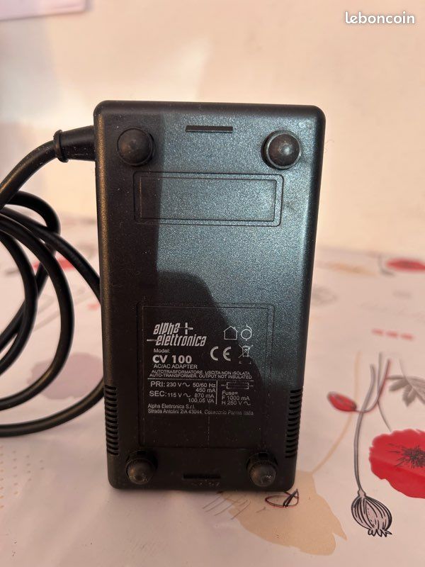 Transformateur de tension 115 V en 220v (image 3)