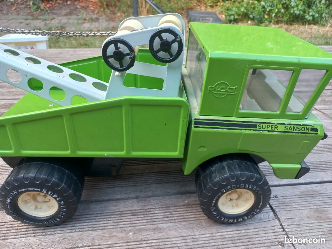 Grand Camion RICO Samson – Benne Basculante – 52 Cm – Métal – Occasion