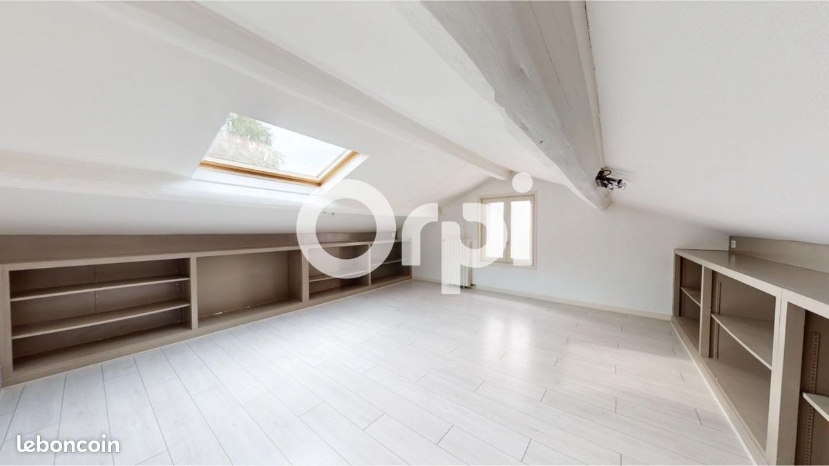 Maison a louer bron - 5 pièce(s) - 169 m2 - Surfyn