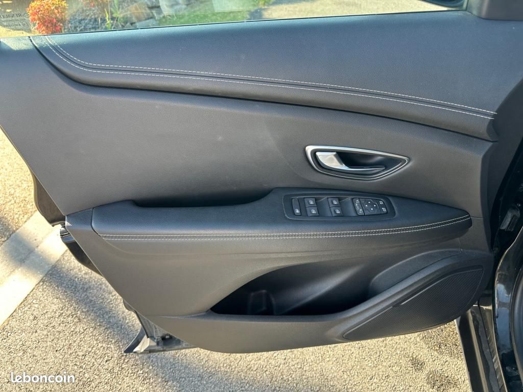 Renault Scénic 1.7 Blue dCi - 120 2019 IV MONOSPACE Intens PHASE 1 (image 29)