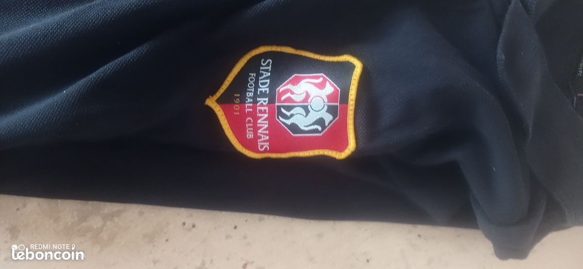 Football : Stade Rennais : Polo Manche courte Taille L :12 euros (image 1)