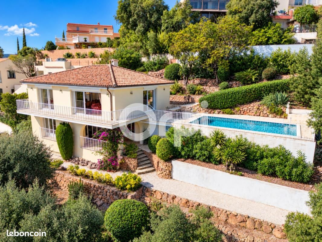 Maison 3 pièces 140 m² · aux Adrets-de-l'Estérel · 140 m² · 619 000 €
