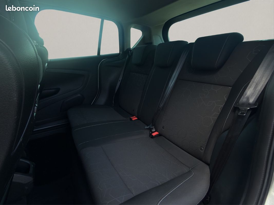 FORD B-MAX 1.5 TDCi 75 SS Titanium (image 10)