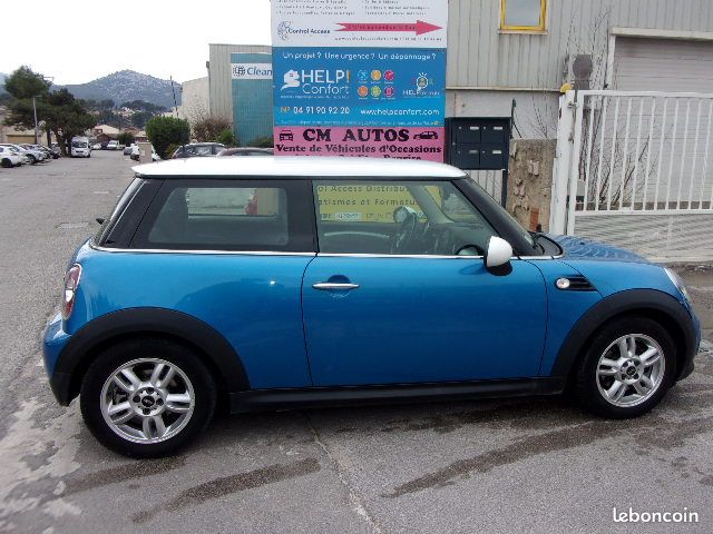 Mini cooper ii 1.6 122 cv cooper 01/12 152mkm jantes alu 15/clim auto/vol xfonct/bluetooth /regulateur/radio cd (image 6)