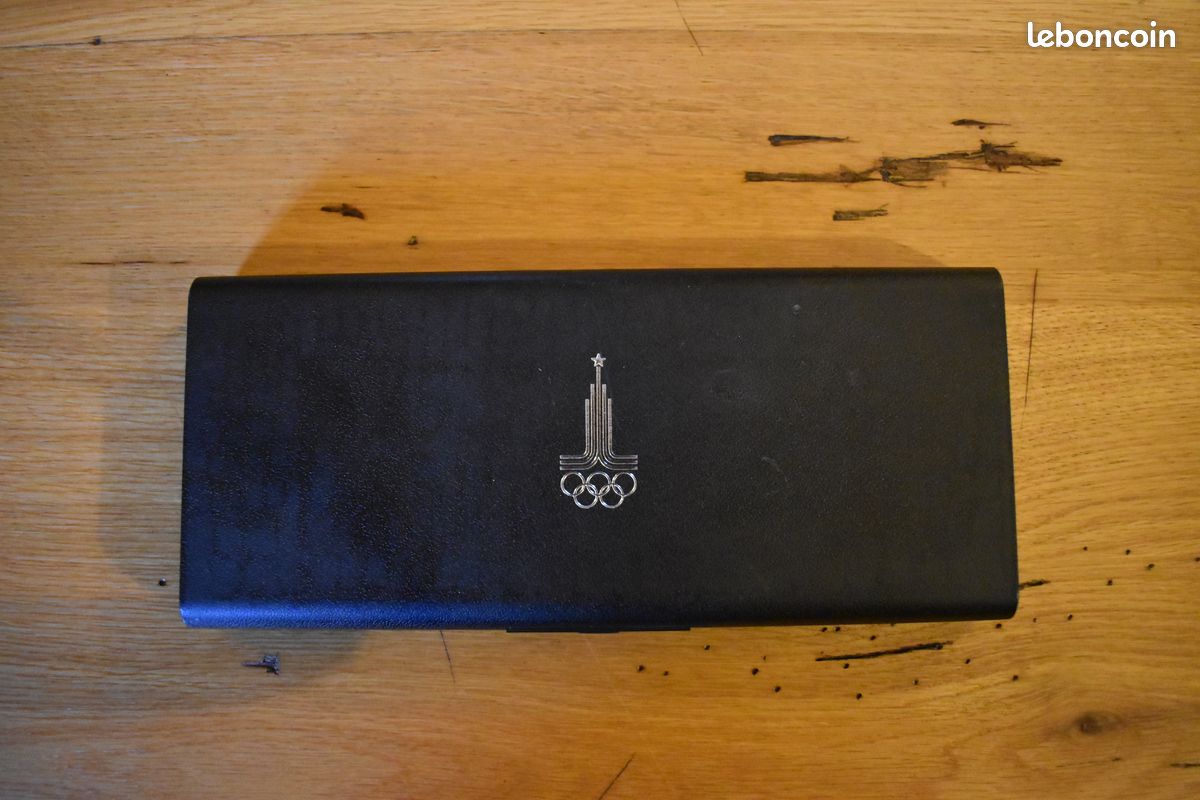 LOT DE PORTE-CLÉS URSS vintage 3 pièces JEUX OLYMPIQUES 1980