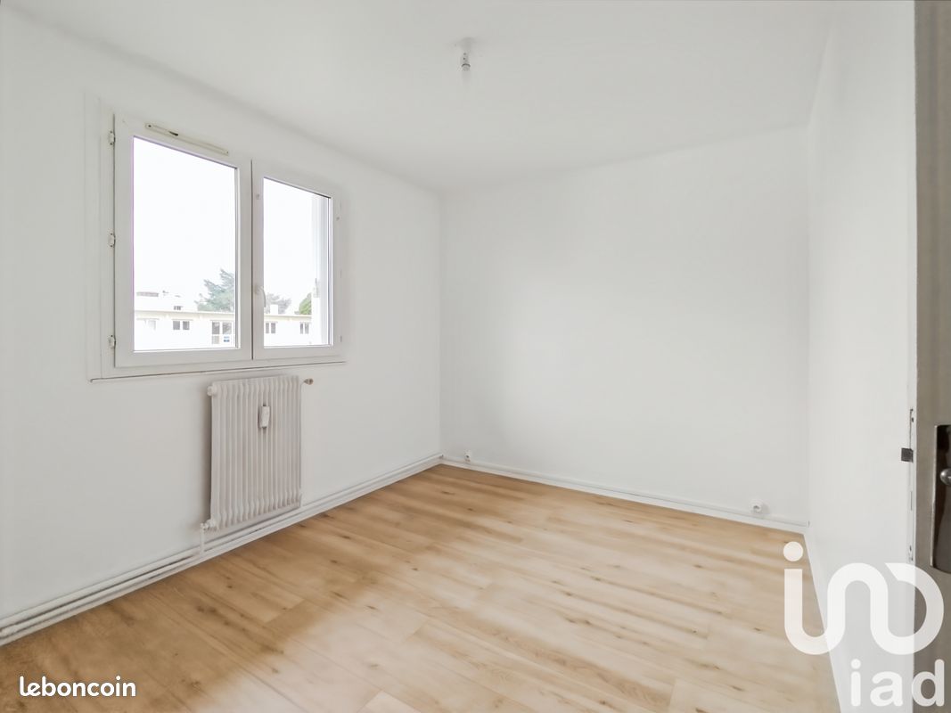 Appartement a louer sainte-genevieve-des-bois - 4 pièce(s) - 72 m2 - Surfyn