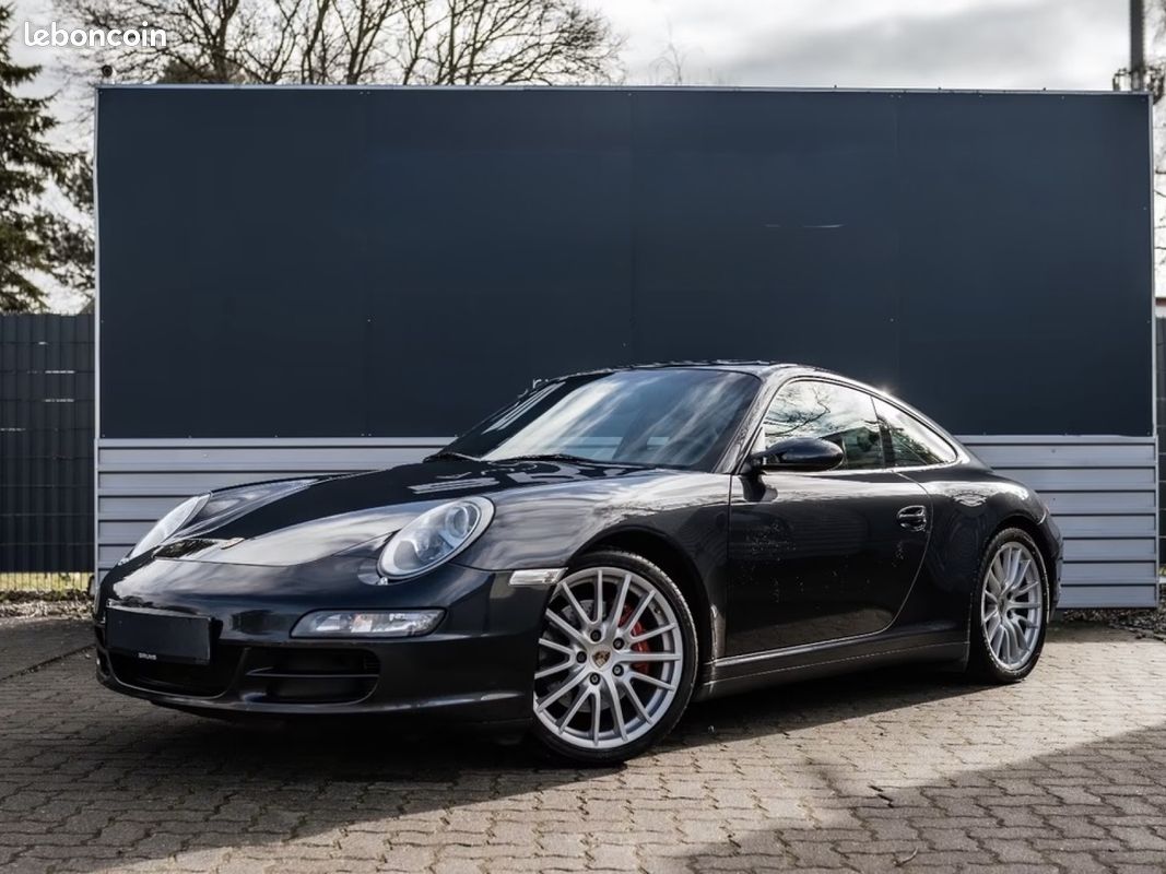 Porsche 911 Carrera 4S 3.8 i 355 ch Tiptronic Gris Atlas + Cuir Bleu métropole + Sport Chrono + Pack Carbon (image 1)