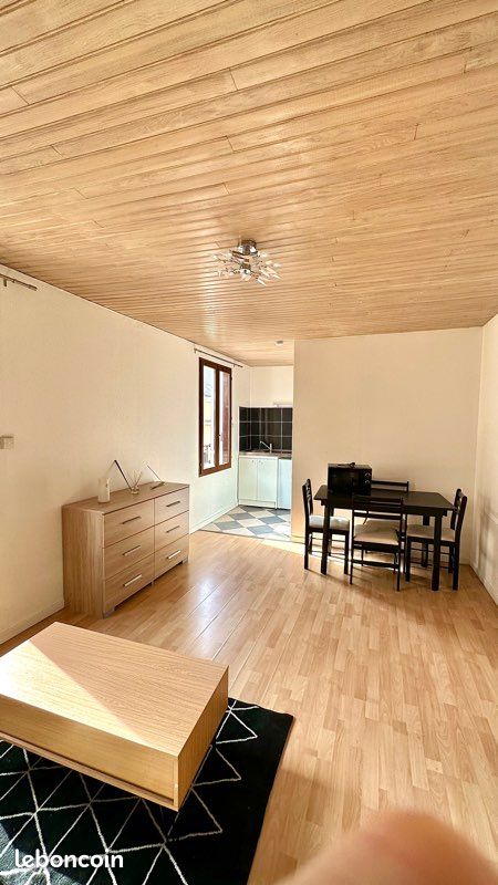 Appartement 1 pièce 22 m² · à Montluçon · 22 m² · 330 €