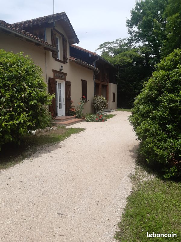 Maison 5 pièces 130 m² · à Saramon · 130 m² · 800 €