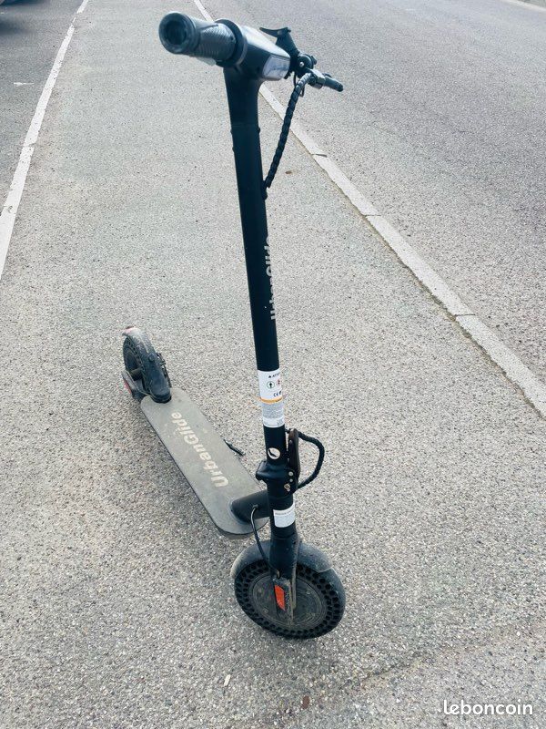 Urbanglide Trottinette Électrique Ride 82L Noir | Dressinn