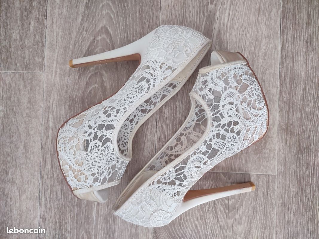 Chaussure dentelle 38 (image 1)