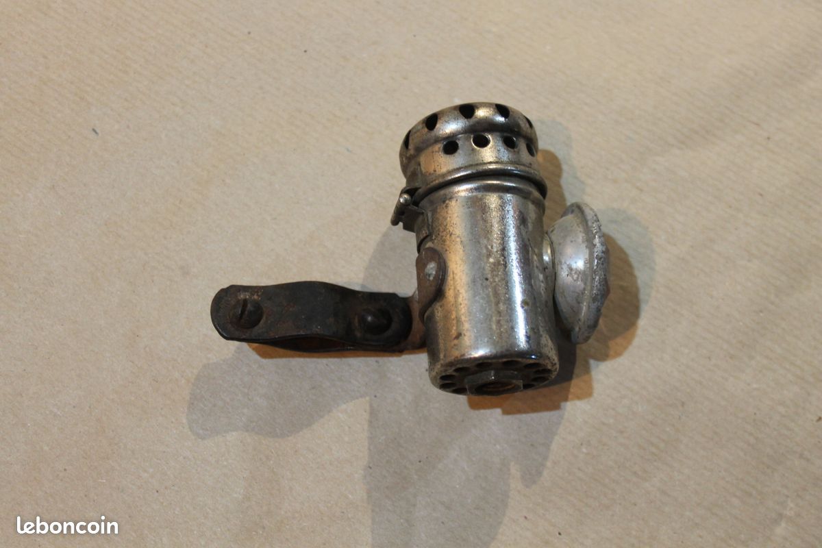 Ancien Feu Arrière ETALON + Catadioptre Pour Vélo Argenté France Neuf