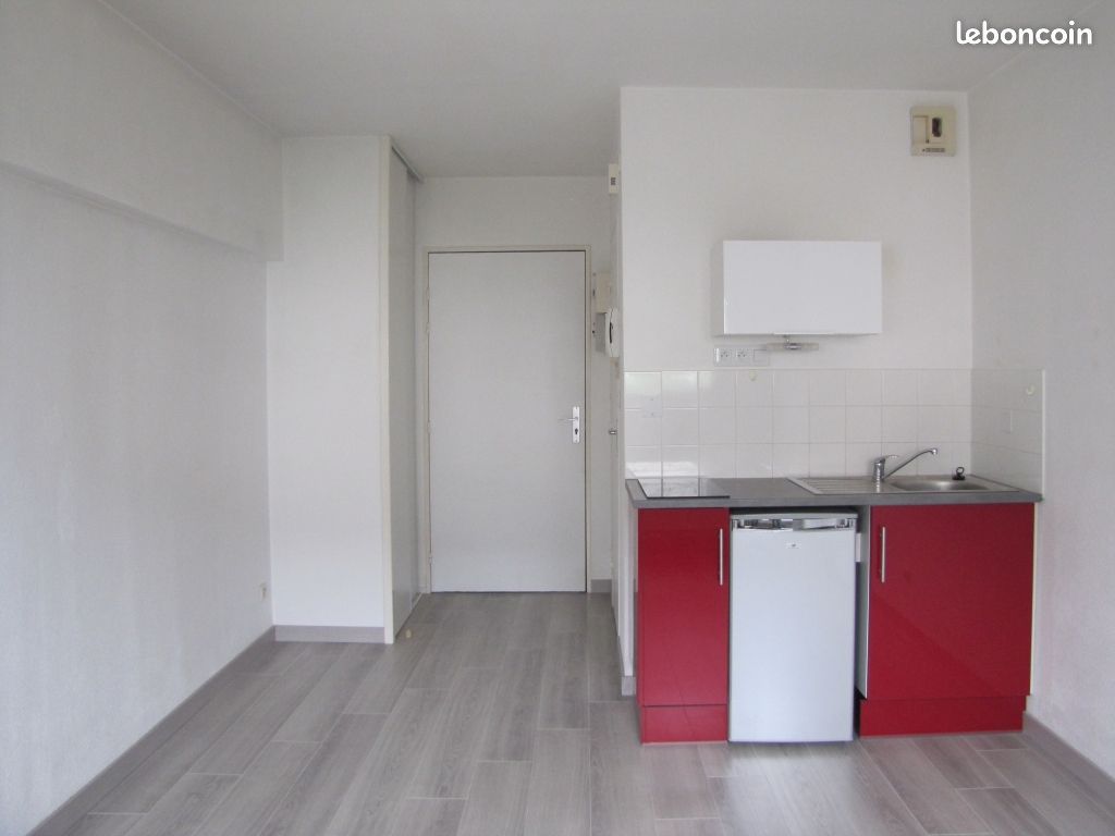 Appartement 1 pièce 18 m² · à Nantes · 18 m² · 415 €