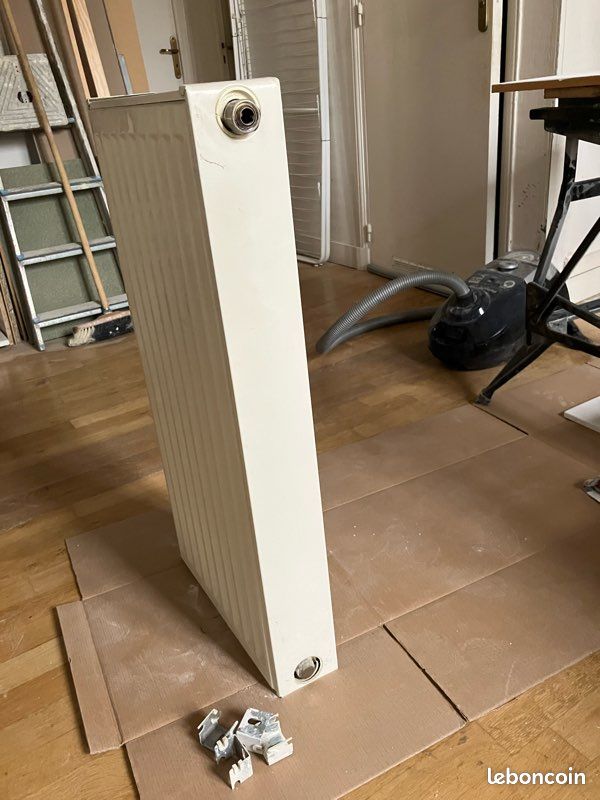 Radiateur à eau chaude acier (image 2)