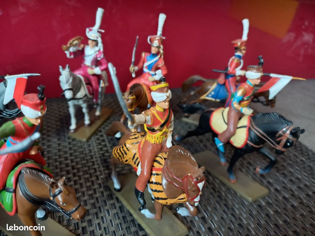 Starlux-Atlas - Échelle 1/32 - Lot de 38 Cavaliers - Catawiki
