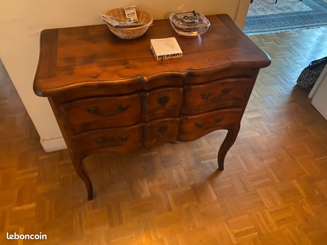 Meuble ancien (image 1)