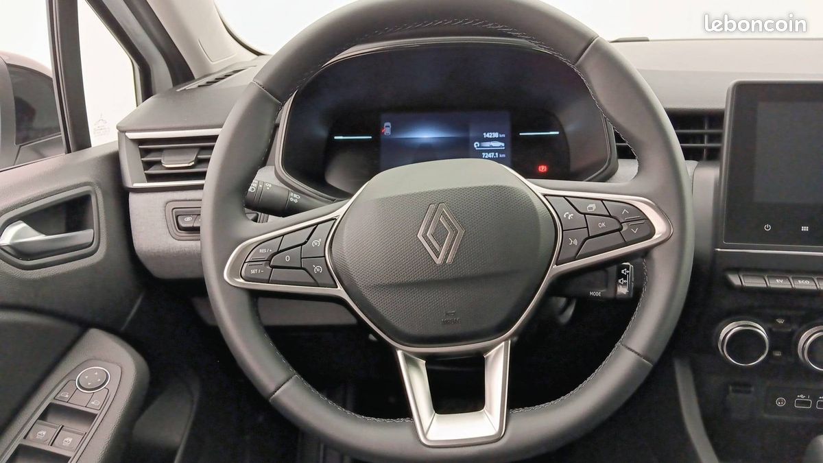 Renault clio e tech full hybrid 145 ch gsr2 (image 29)