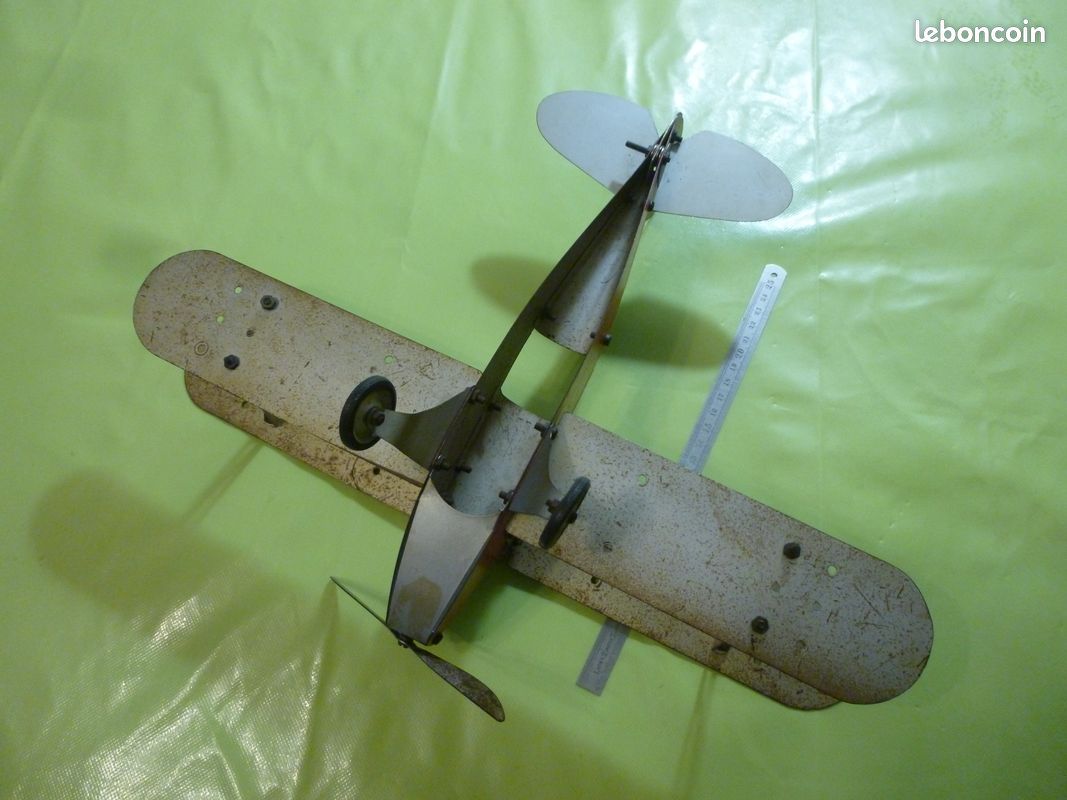 Vieux Biplan En Tôle Mecavion - Avion Ancien Pour Collection