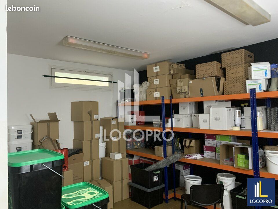 Local d'activité 680 m² (image 2)