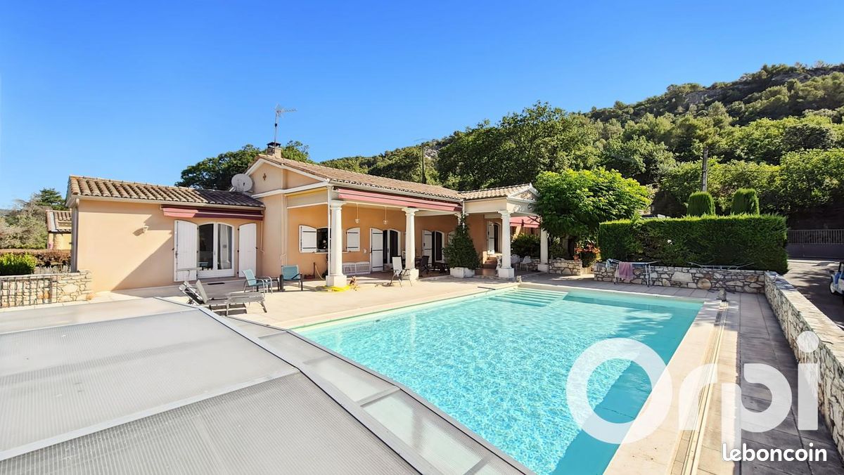 Maison 4 pièces 207 m² · à Saint-Martin-d'Ardèche · 207 m² · 480 000 €
