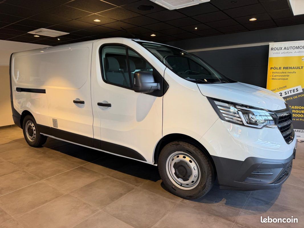 Renault trafic l2h1 3t 2.0 blue dci 150 advance / attelage / habillage bois / prix ht 2026 (image 5)