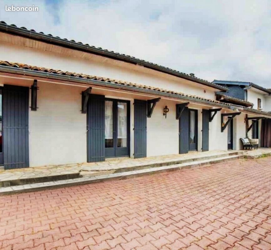 Maison 5 pièces 157 m² · à Abzac · 157 m² · 215 000 €
