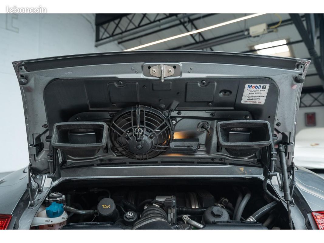 PORSCHE 911 997.2 Carrera S Cabriolet *Française / Gris Météor (image 42)