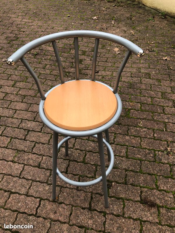 Chaise de bar (image 1)