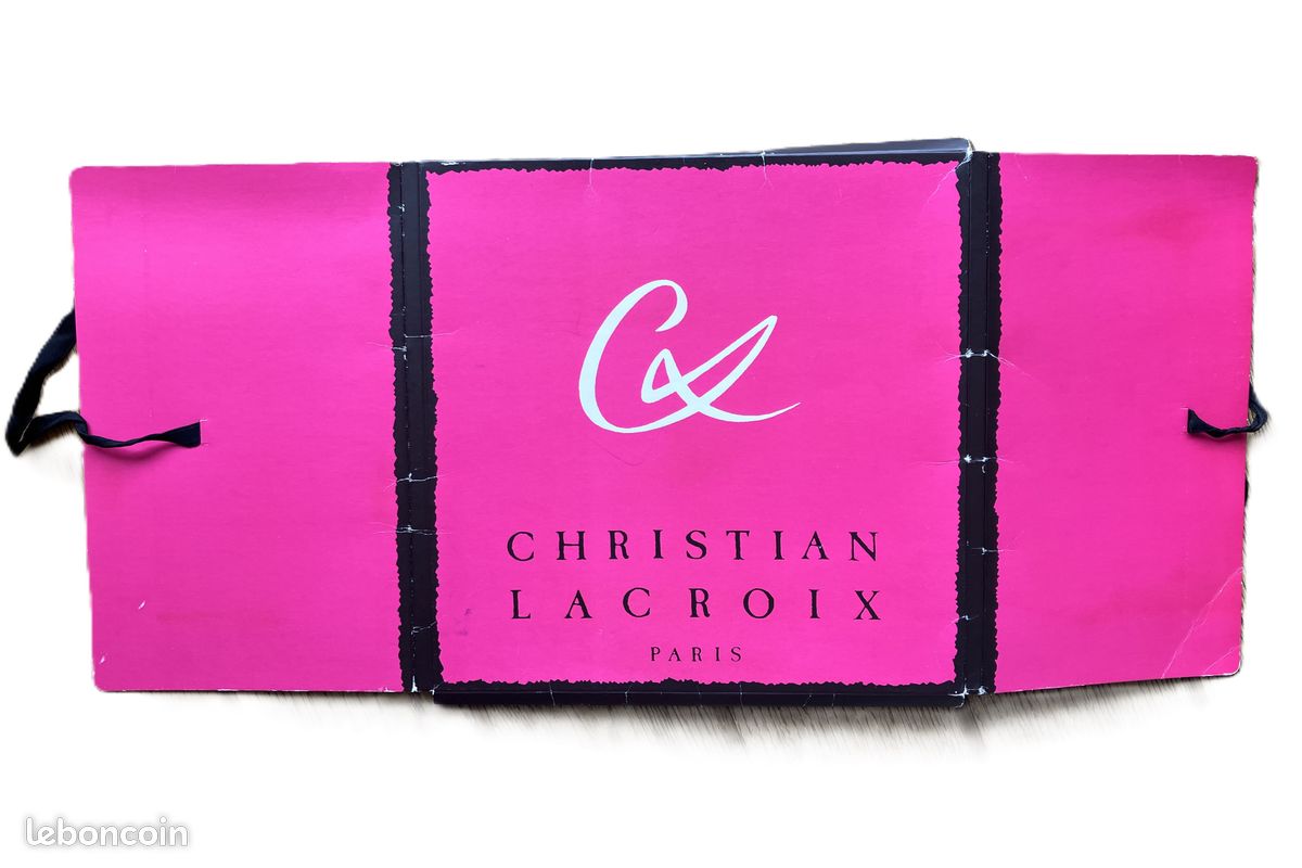 Foulard Christian Lacroix en soie (image 3)