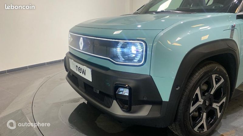 Renault 4 E-Tech Electrique 150ch 52kWh Techno Plein Sud autonomie confort - 26 (image 17)