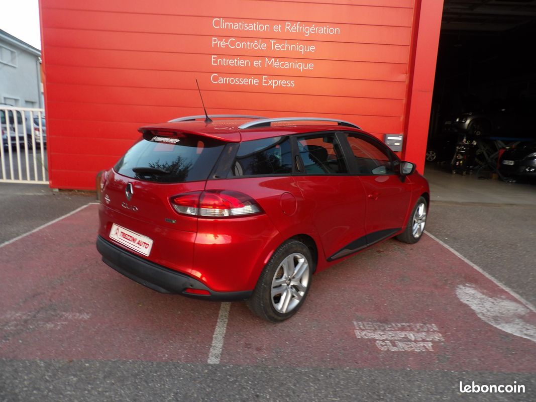 Renault clio estate (image 4)