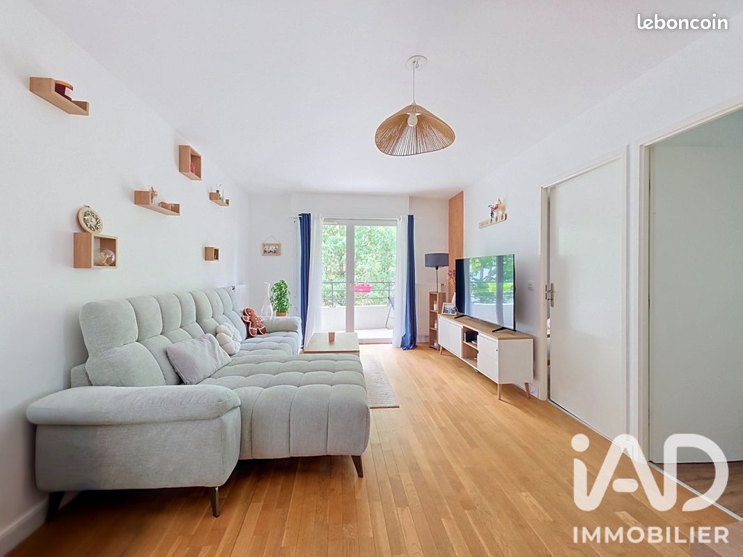 Appartement 3 pièces 61 m² · à Lieusaint · 61 m² · 1 100 €