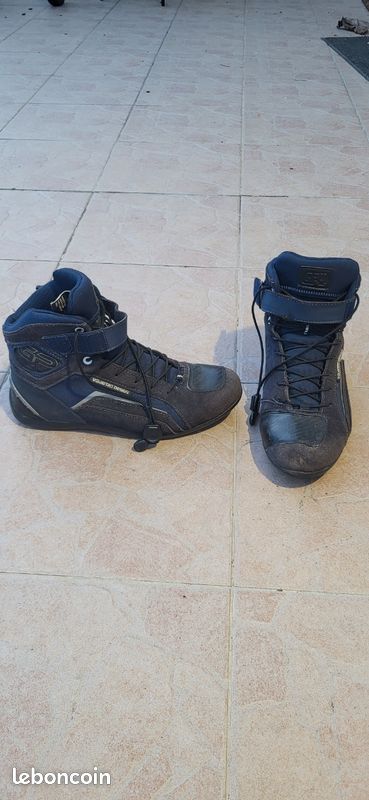 Chaussure moto Vquattro (image 1)