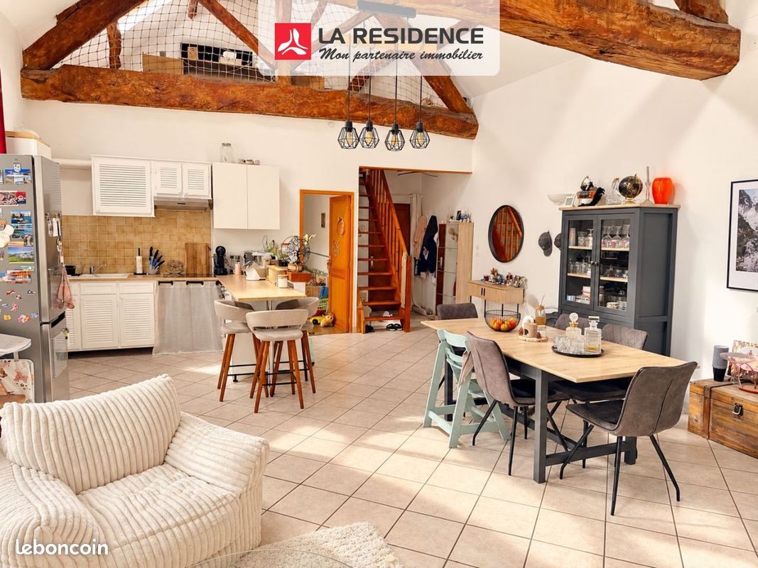 Appartement 4 pièces 100 m² · à Mareil-sur-Mauldre · 100 m² · 230 000 €