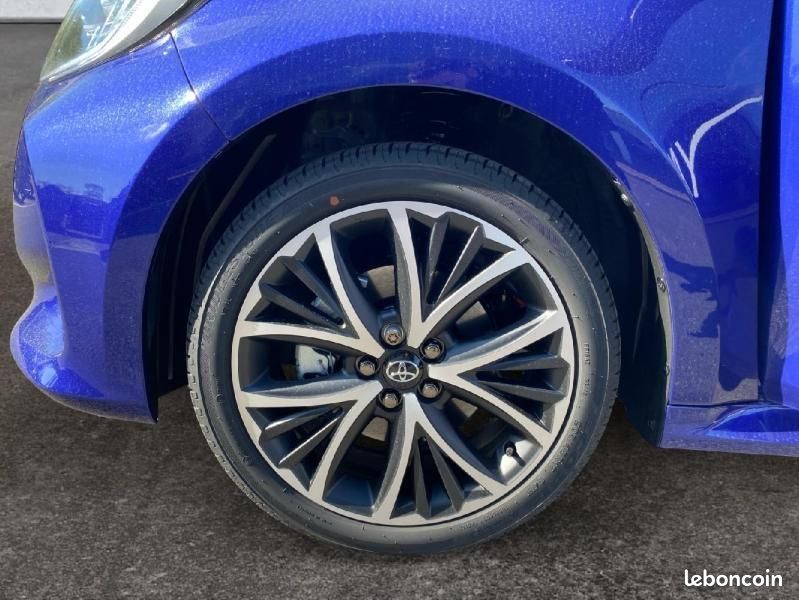 Toyota Yaris 116h Design 5p MY26 (image 12)