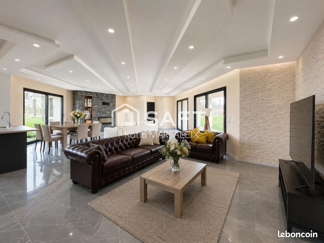 Maison 6 pièces 194 m² · à Saint-Denis-de-Jouhet · 194 m² · 315 000 €