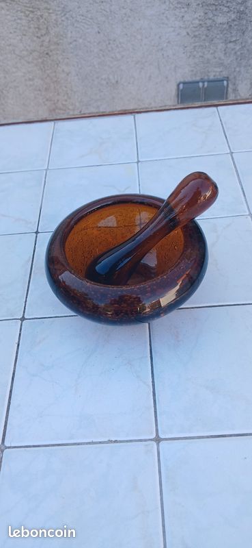 Mortier et pilon verre bulles (image 1)