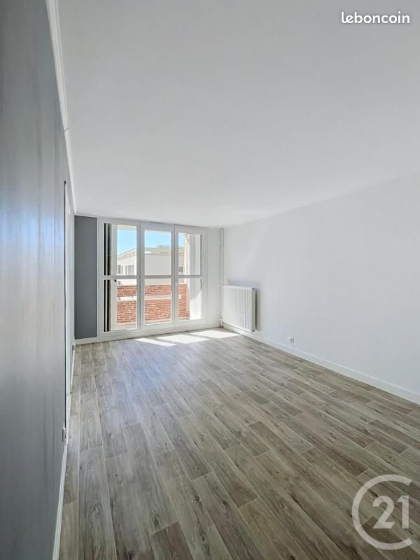 Appartement 3 pièces 59 m² · à Compiègne · 59 m² · 810 €/mois