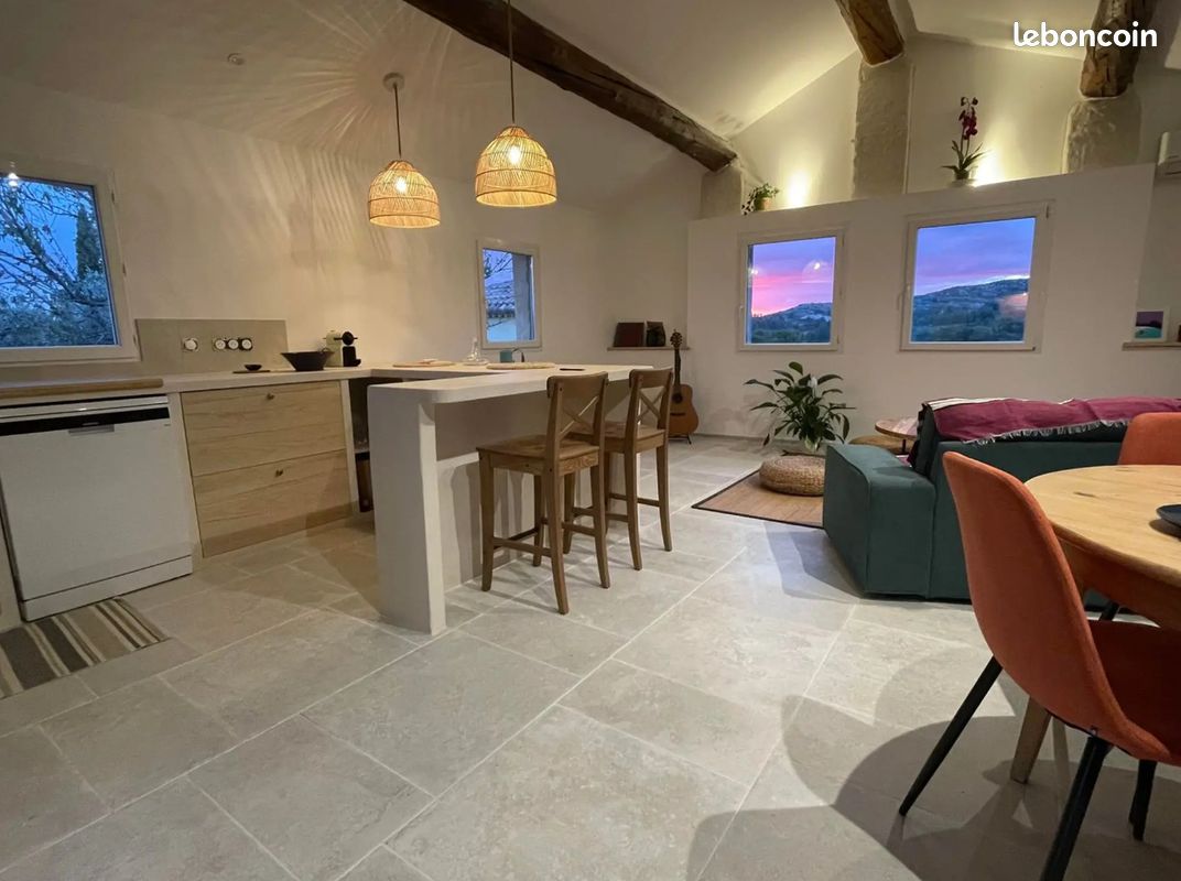 Maison 4 pièces 90 m² · à Eyguières · 90 m² · 1 500 €/mois