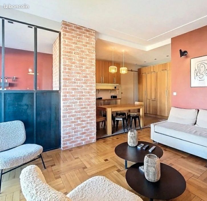 Appartement 3 pièces 62 m² · à Nice · 62 m² · 990 €