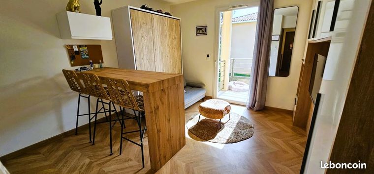 Studio 1 pièce 23 m²