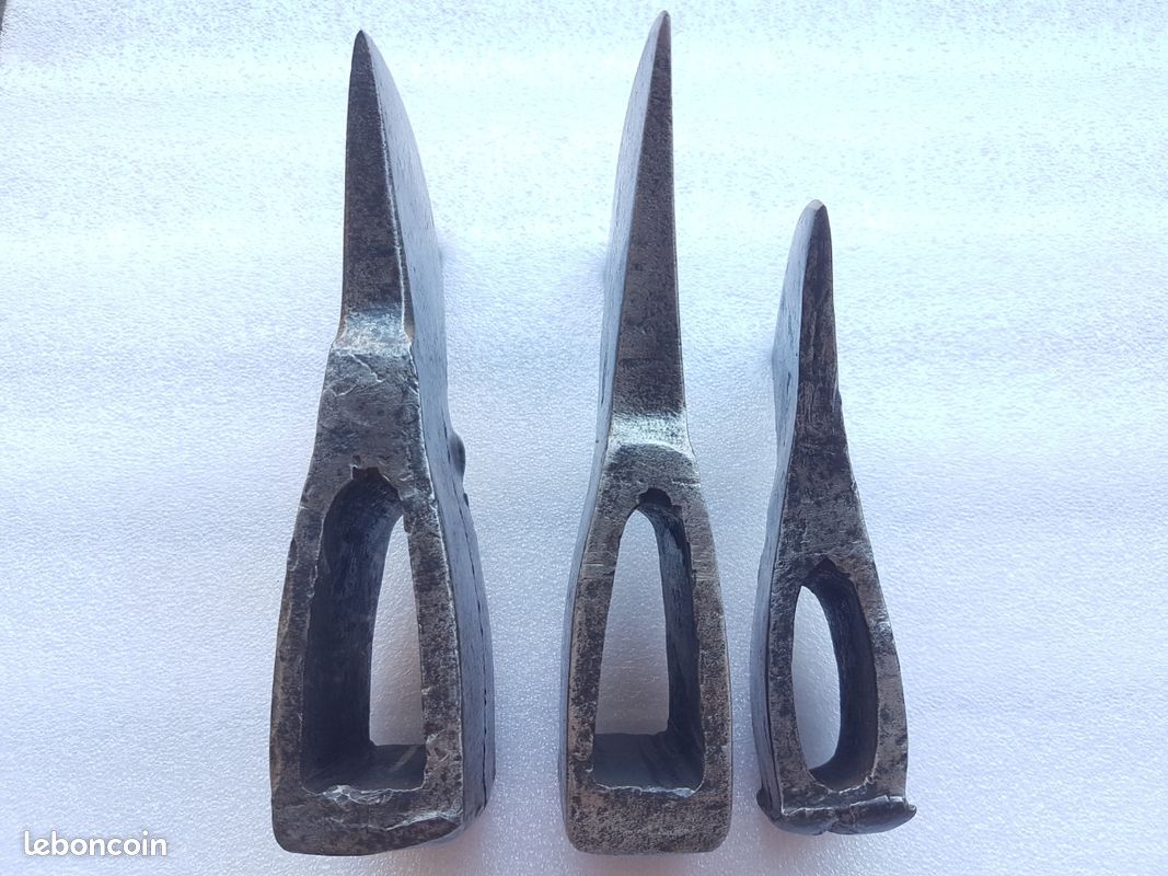 ANCIEN OUTIL DE coupe de tête de hache en fer rustique indien forgé à la... EUR 65,21 - FR