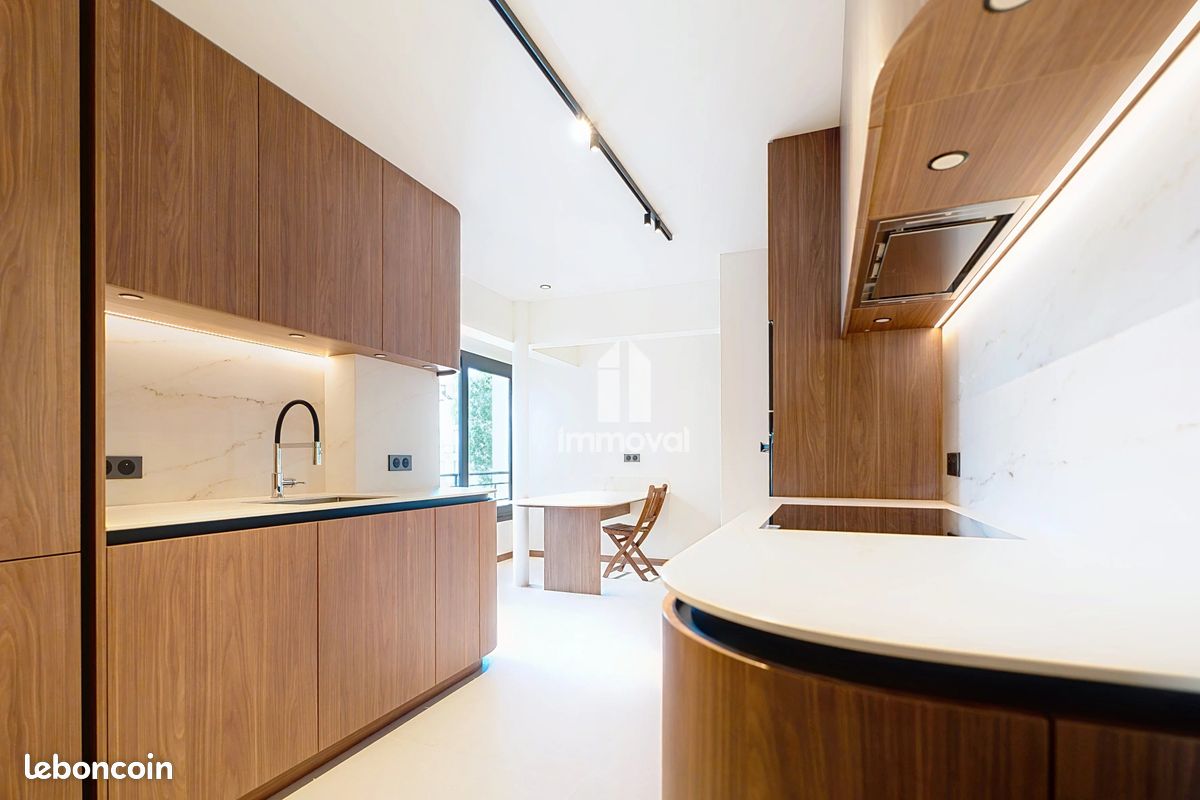 Appartement 4 pièces 141 m² · à Strasbourg · 141 m² · 3 115 €/mois