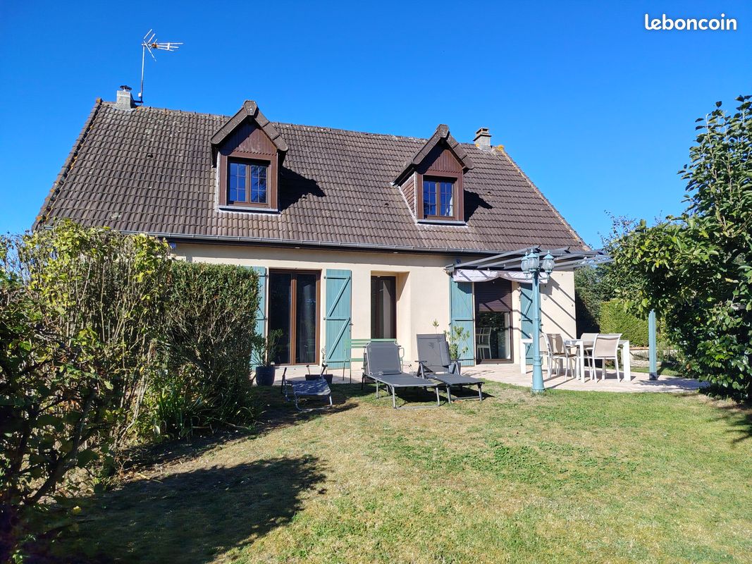Maison 5 pièces 128 m² · à Condé-sur-Vire · 128 m² · 235 000 €