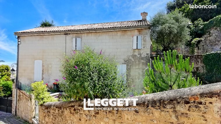 Maison 12 pièces 300 m²