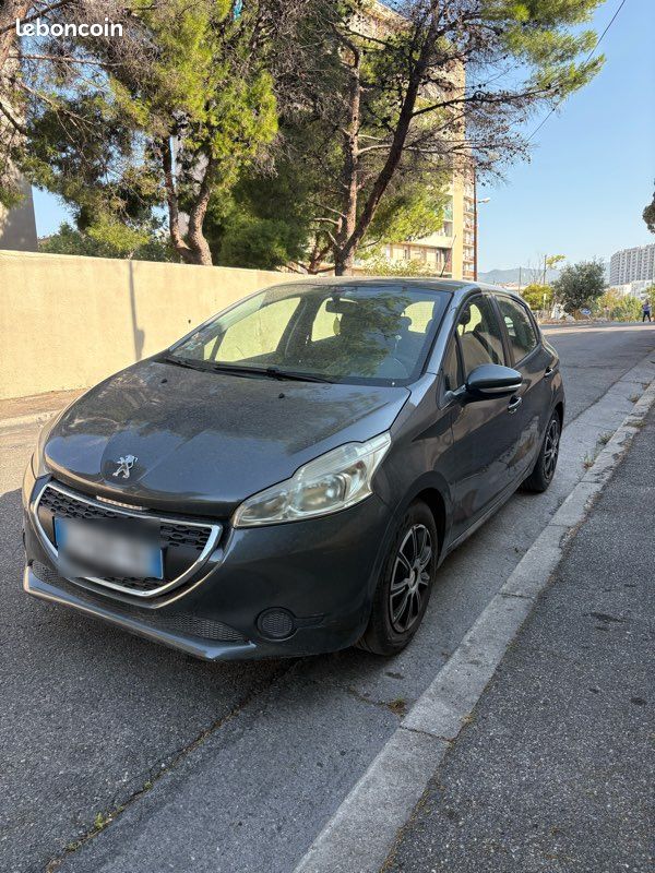 Peugeot 208 1.2 vti 82ch - 2012- 191 000km - CT ok (image 2)