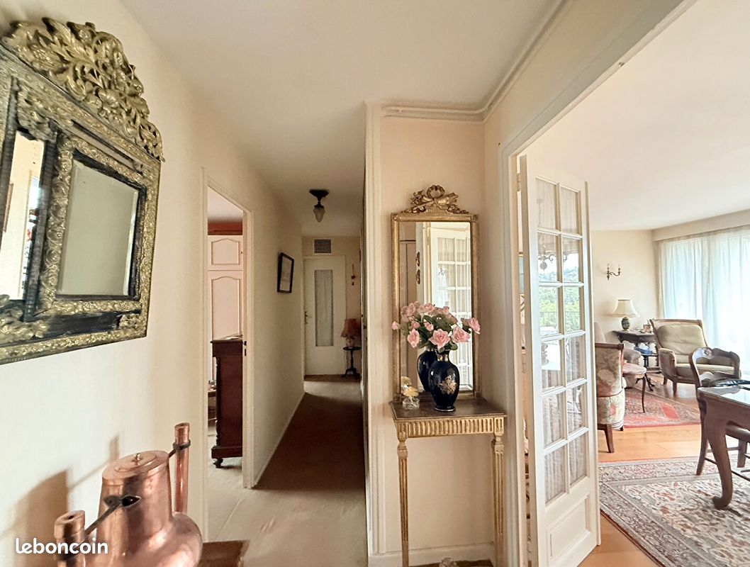 Appartement 4 pièces 81 m² · à Écully · 81 m² · 252 000 €